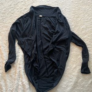 Wilfred sweater sz M